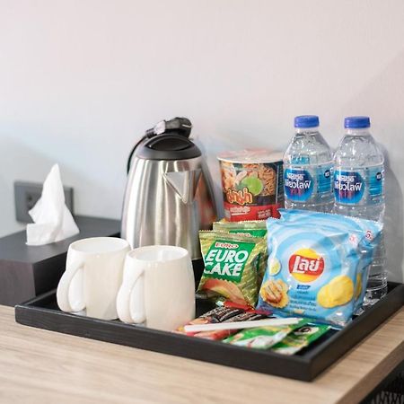 Oblique Apartment - ออฟบลิค อพาร์ทเมนท์ Nonthaburi Bagian luar foto