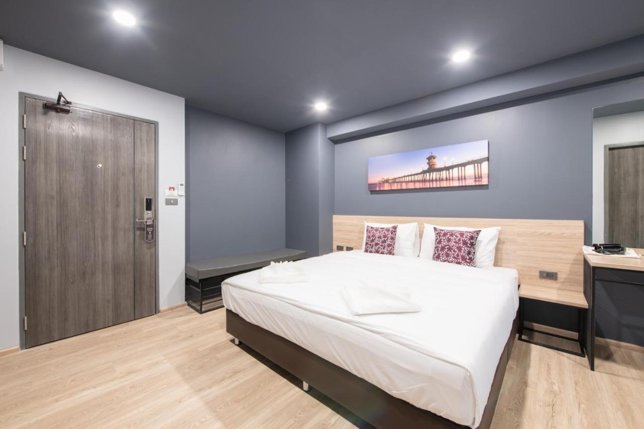 Oblique Apartment - ออฟบลิค อพาร์ทเมนท์ Nonthaburi Bagian luar foto